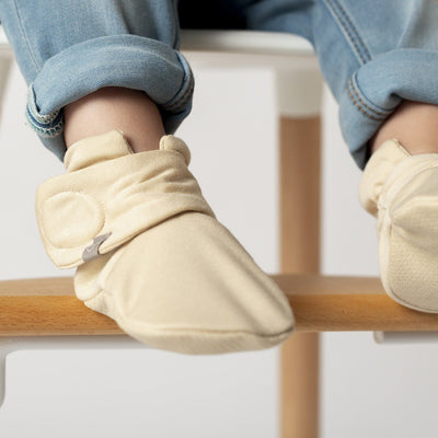 Goumikids Soft Organic Stay On Adjustable Infant Booties, 3-6M Soybean(Open Box) - VMInnovations