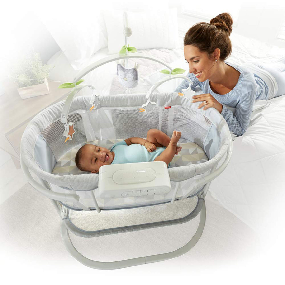 Fisher Price Soothing Motions Baby Bassinet with Mobile and Smart Connect, White - VMInnovations
