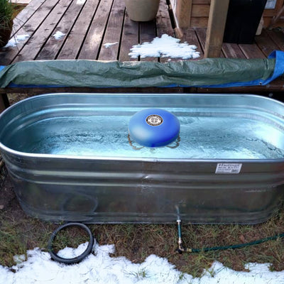 Farm Innovators Economical 1000 Watt Floating Tank De-Icer for Metal Tanks, Blue
