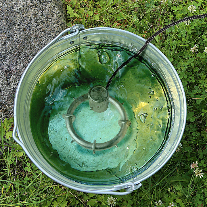 Farm Innovators Ice Chaser 1000 Watt Cast Aluminum Floating Tank Deicer (Used) - VMInnovations