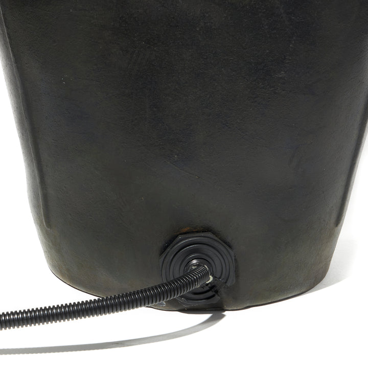 Farm Innovators 18 Quart Rubber Flat Back Heated Bucket with Guard, 90 Watt