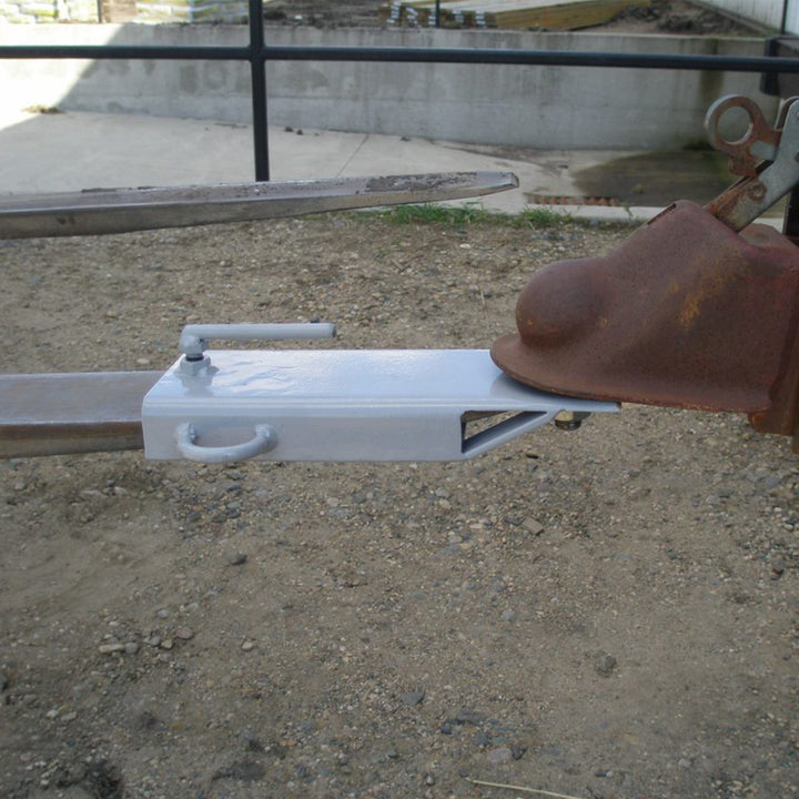 Field Tuff 4" Ball Mount Hitch Adapter for Forklift and Tractor Forks (Used)