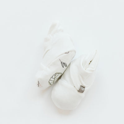 Goumikids 0-3M Soft Organic Stay On Baby Mitt and Bootie Newborn Bundle, 2 Pack - VMInnovations