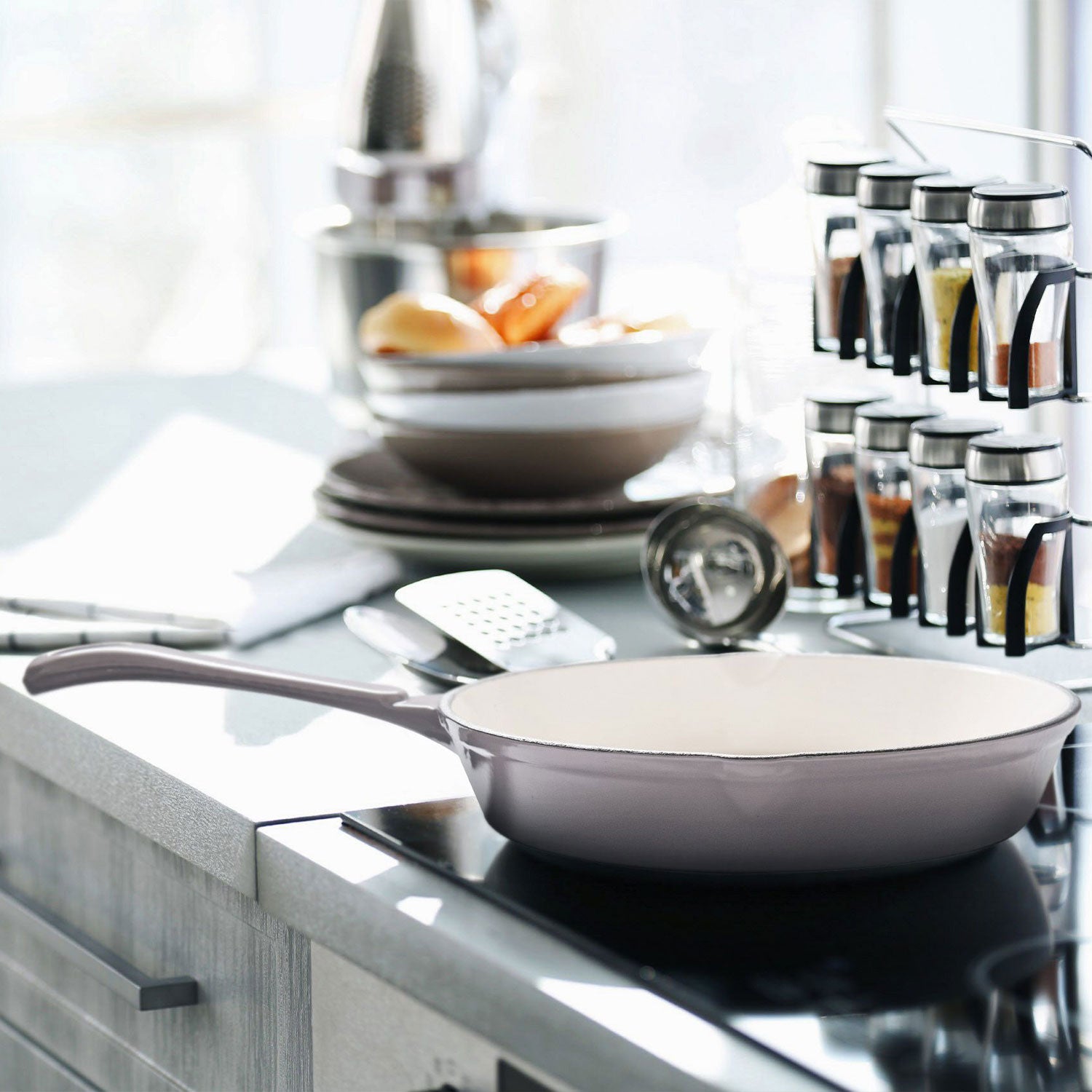 Hamilton Beach 12 Inch Dishwasher Safe Non Stick Enamel Cast Iron Fry Pan, Gray