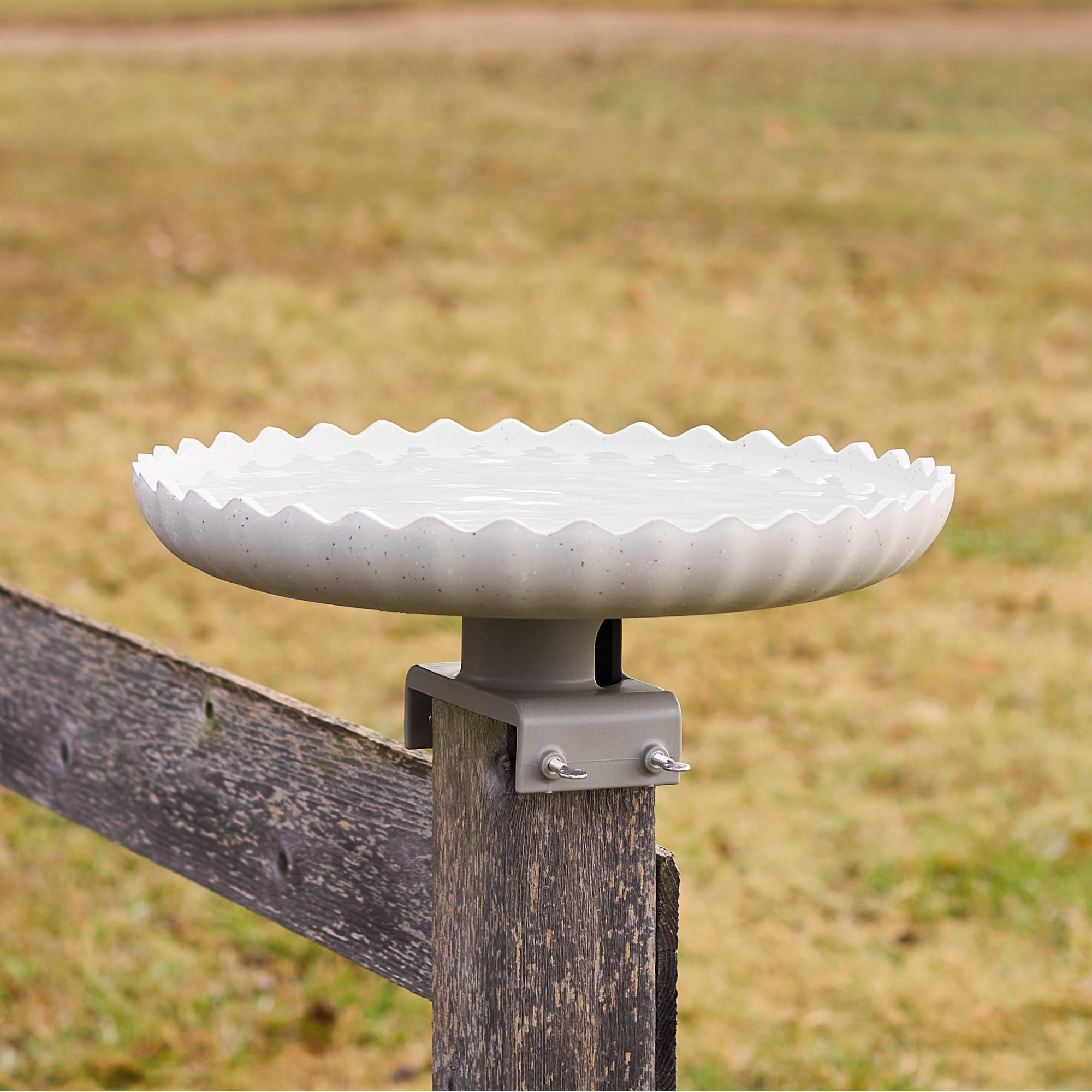 Farm Innovators Outdoor Heated Bird Bath, 120 Watt Stone Birdbath w/ Deck Mount - VMInnovations