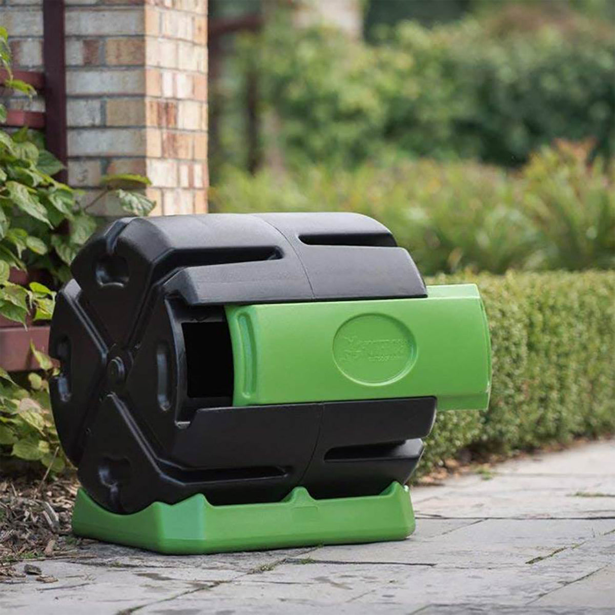 Hot Frog 37-Gallon Rolling Compost Tumbler Bin (Open Box) - VMInnovations