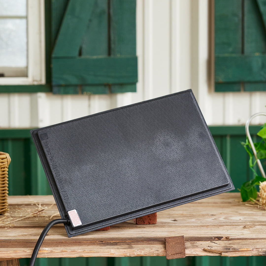 Farm Innovators 19"x13" Heated Chicken Mat for Coops & Nesting Areas (Open Box)