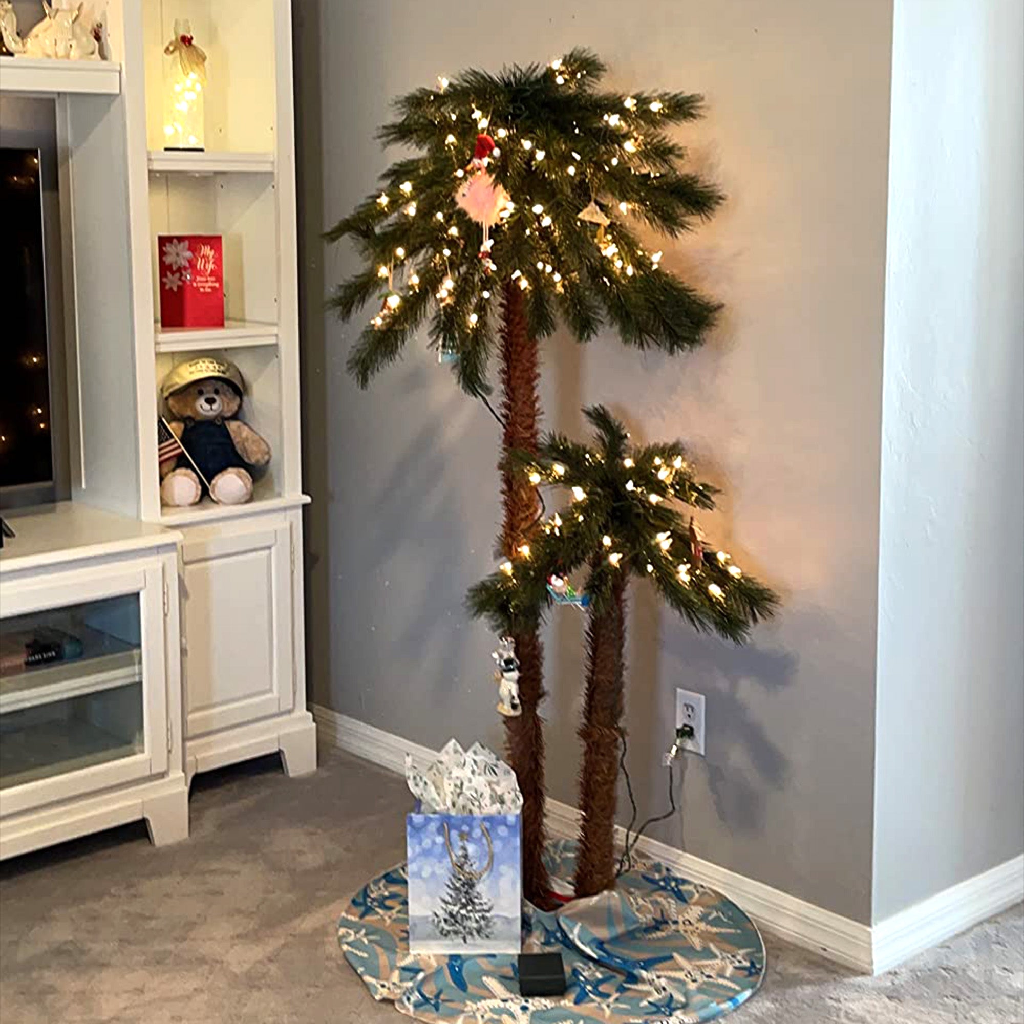 Island Breeze Pre-Lit Tropical Christmas Palm Tree w/ White Lights (For Parts)