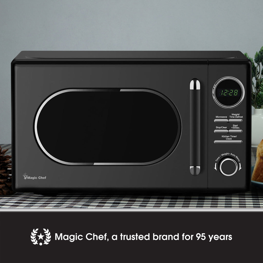Magic Chef 0.7 Cubic Feet 700 Watt Classic Retro Microwave, Black (Open Box)