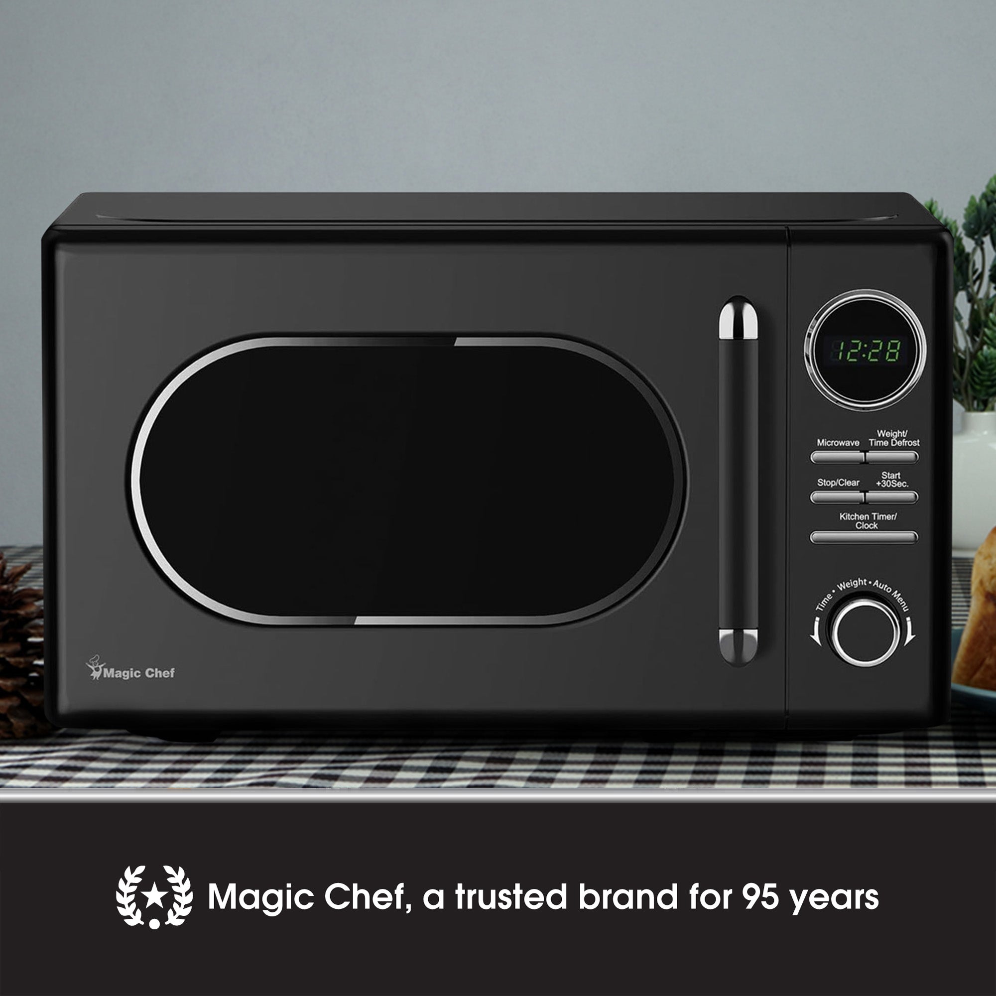 Magic Chef 0.7 Cubic Feet 700 Watt Classic Retro Microwave, Black (Damaged) - VMInnovations