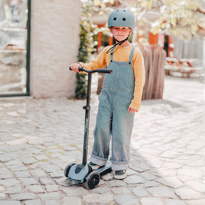 Scoot & Ride Highwaykick 5 Kid & Teen Adjustable Kick Scooter, LED Wheels, Steel