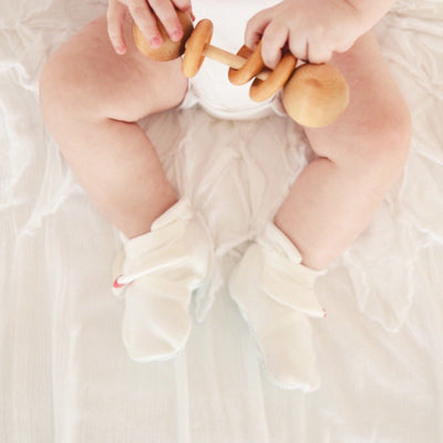 Goumikids Soft Organic Stay On Baby Infant Booties, 0-3M Multi Colored (4 Pairs) - VMInnovations