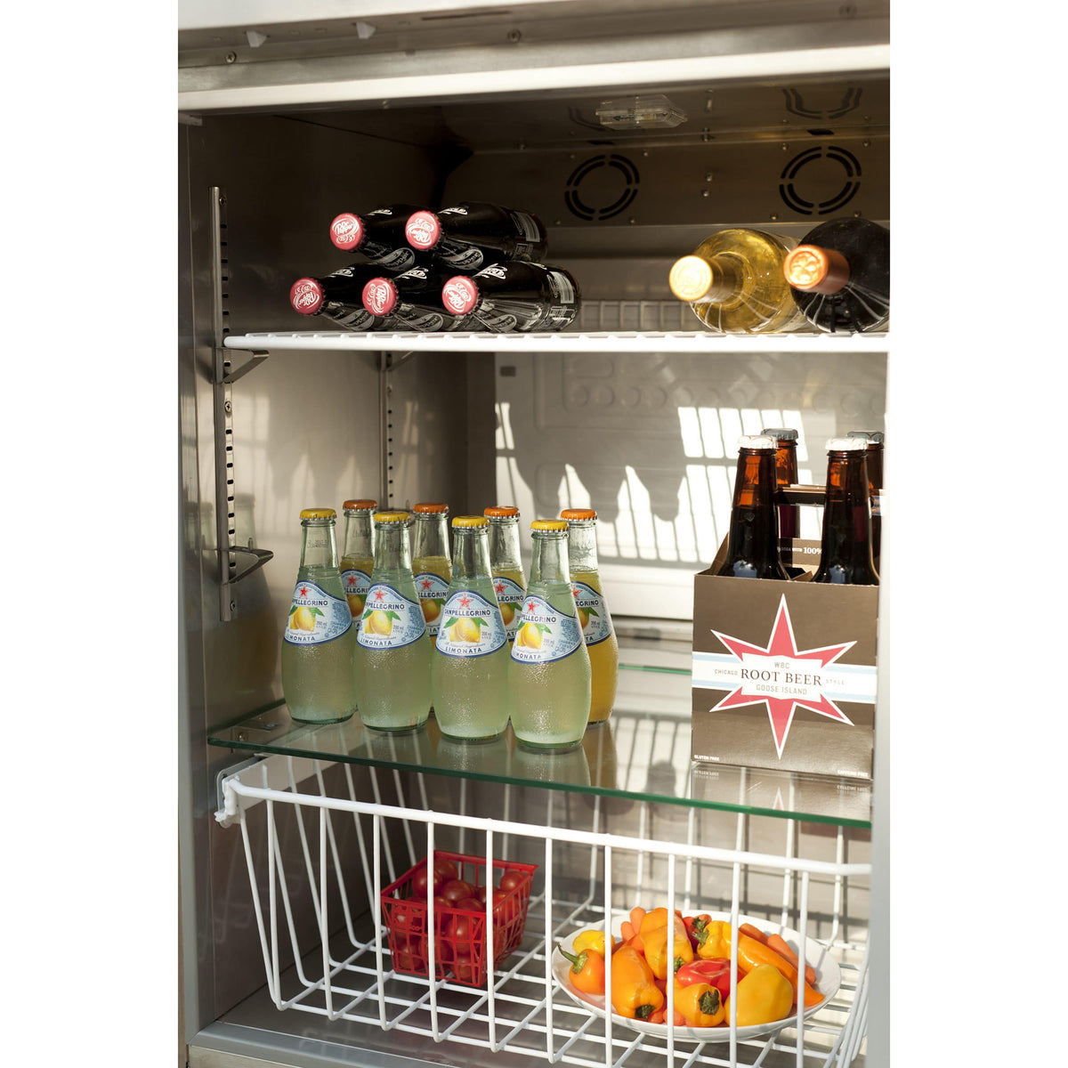 Coyote Outdoor 21 In Steel Built In Right Hinge Refrigerator, Silver (Open Box)