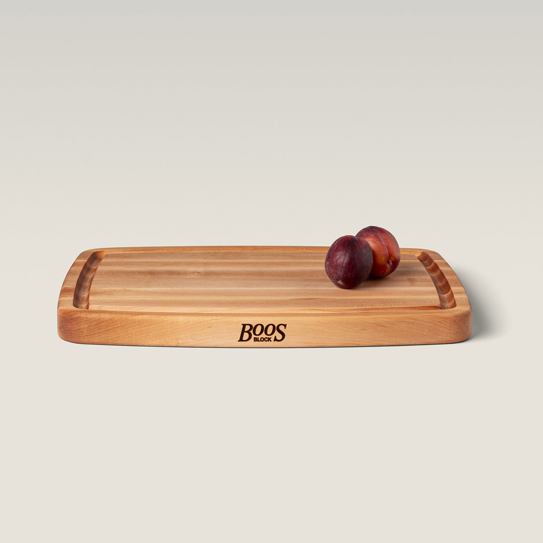 John Boos Maple Wood Edge Grain Reversible Oval Cutting Board, 20" x 14" x 1.5"