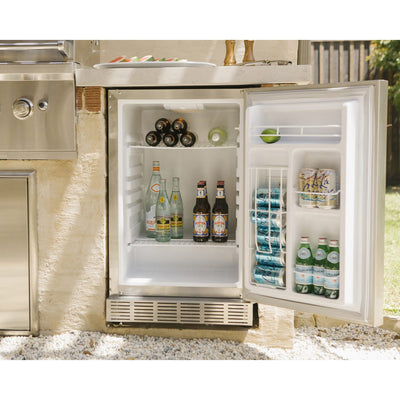 Coyote Outdoor 21 In Steel Built In Right Hinge Refrigerator, Silver (Open Box)