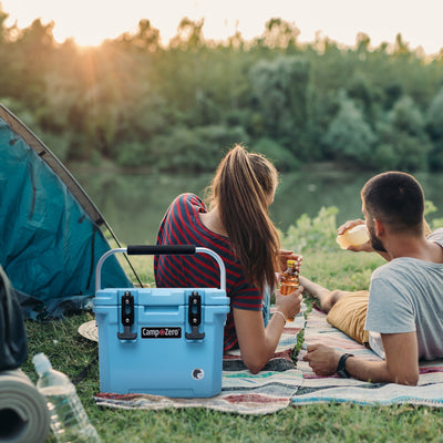 CAMP-ZERO 10 Liter 10.6 Quart Lidded Cooler with 2 Molded In Cup Holders, Sky - VMInnovations