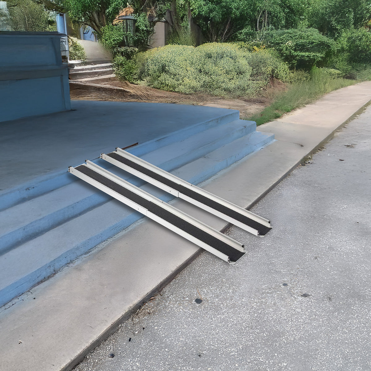 Titan 4'-7' Telescoping Aluminum Wheelchair Ramp w/600 lb. Capacity (Open Box)