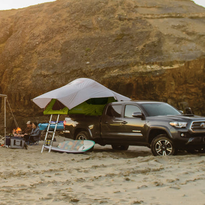 Yakima Medium Nylon Rooftop Camping Tent for 3 People w/Ladder, Green (Used) - VMInnovations