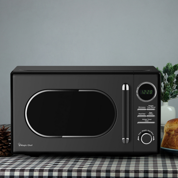Magic Chef 0.7 Cubic Feet 700 Watt Classic Retro Microwave, Black (Open Box)