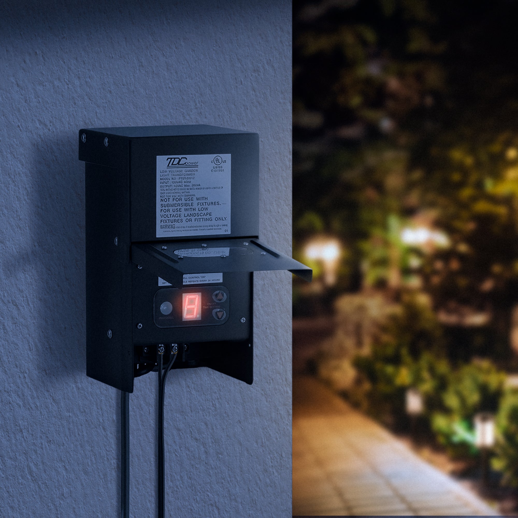 Fusion 300 Watts Low Voltage Stake Light Transformer with Built-In Timer, Black - VMInnovations