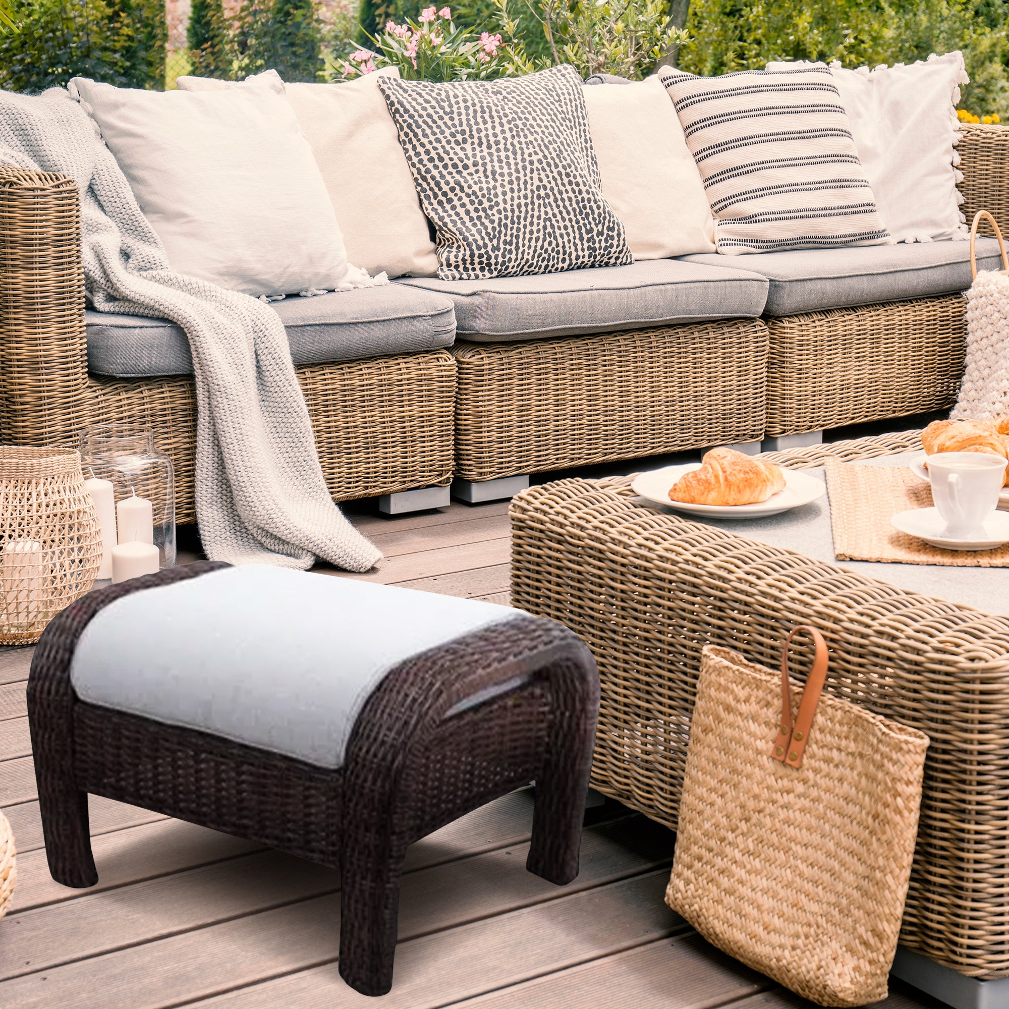 Four Seasons Courtyard Montego Bay 2pc Ottomans w/Ivory Olefin Cushions (Used) - VMInnovations