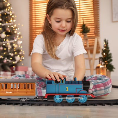 Lionel 711903 Remote Control Thomas and Friends Ready to Play Train Track Set