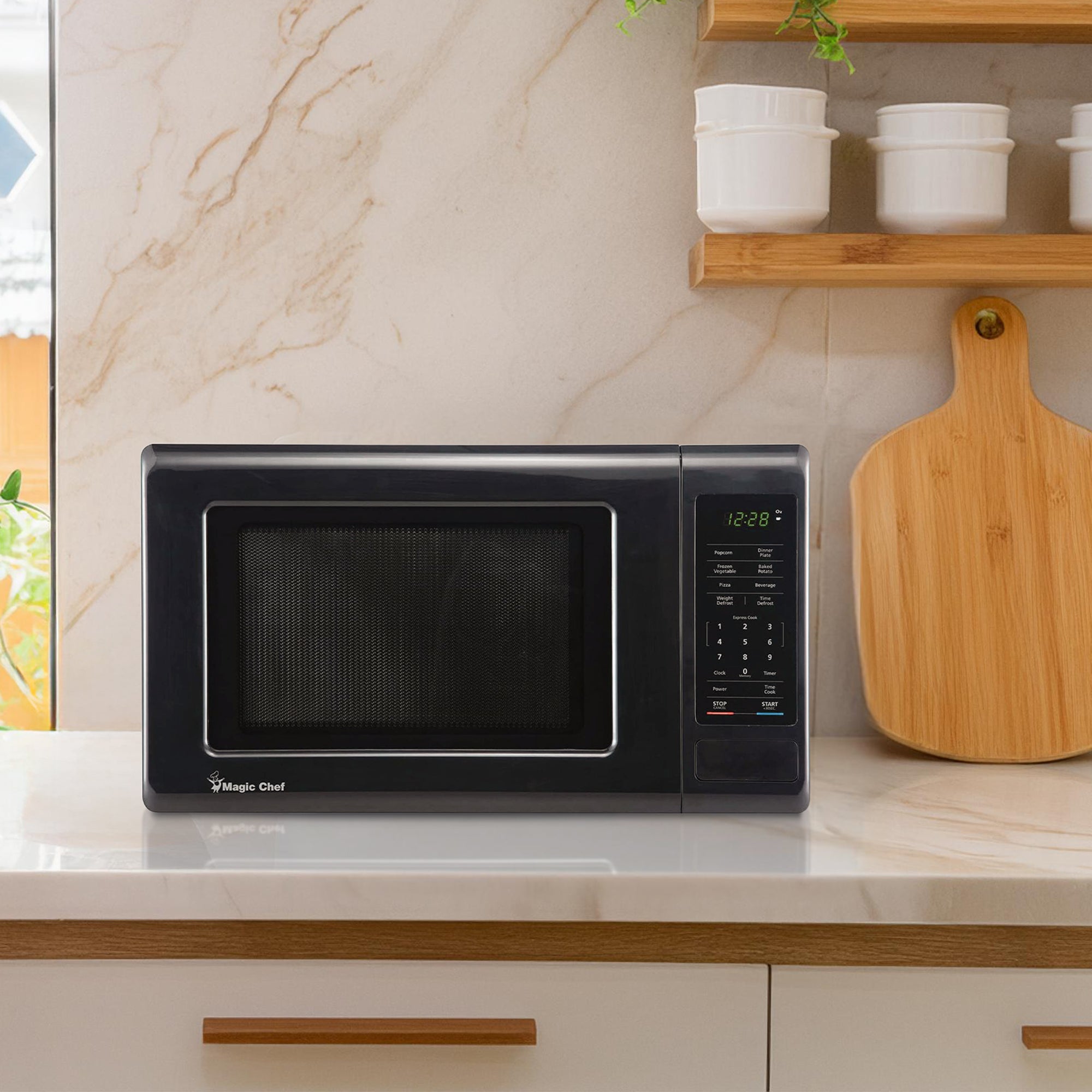 Magic Chef 700 W 0.7 Cu. Ft Digital Touch Countertop Microwave, Black (Open Box) - VMInnovations