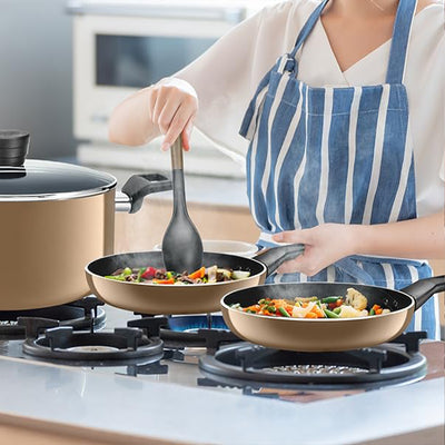 11 Piece Pots and Pans Non Stick Chef Kitchenware Cookware Set, Gold (Used)