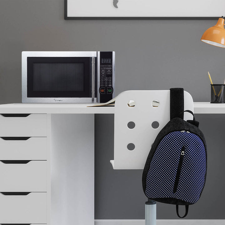 Magic Chef 1000 Watt 1.1 Cubic Feet Digital Touch Countertop Microwave, Silver