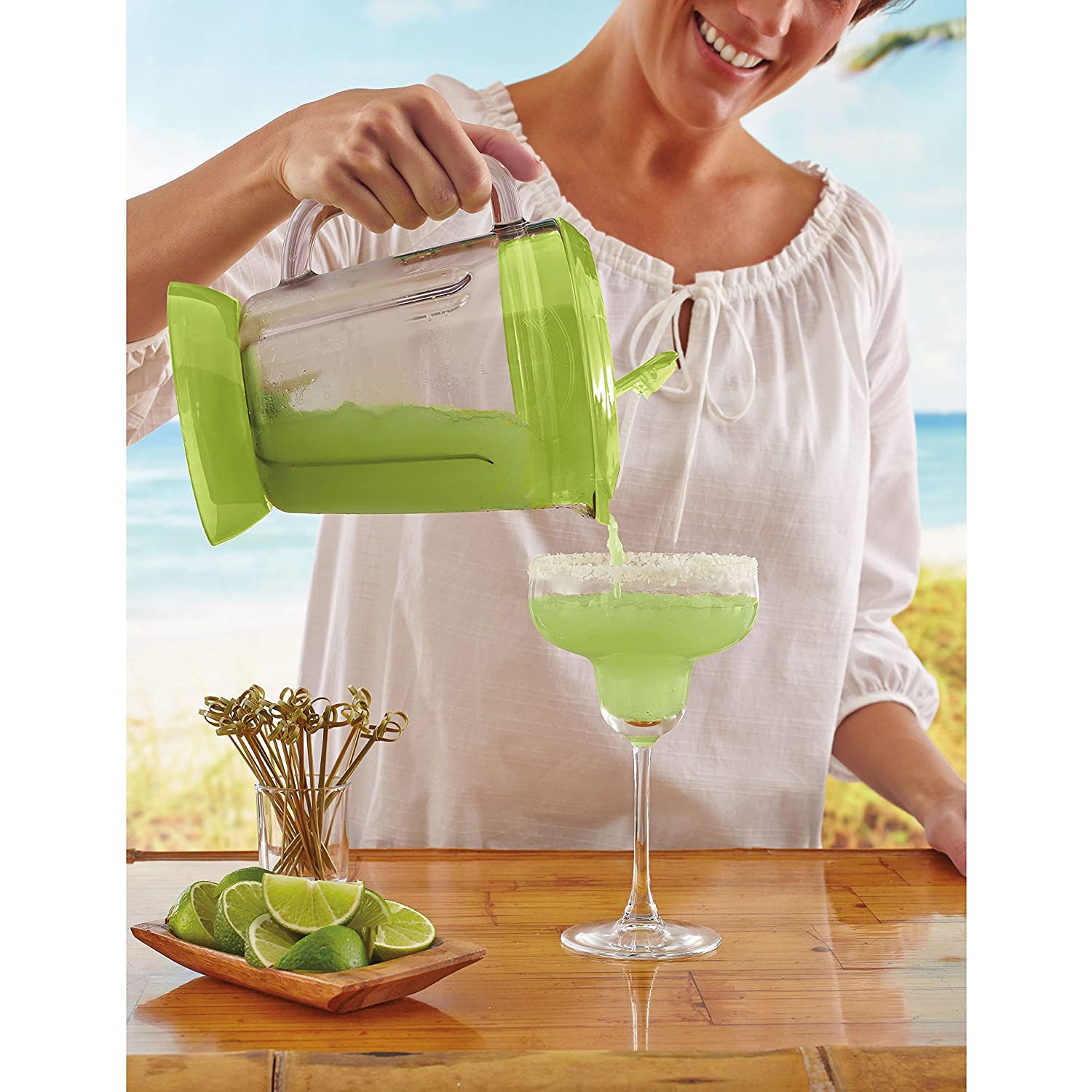 Margaritaville Bahamas Home Frozen Margarita Machine with Foam Padded Travel Bag - VMInnovations