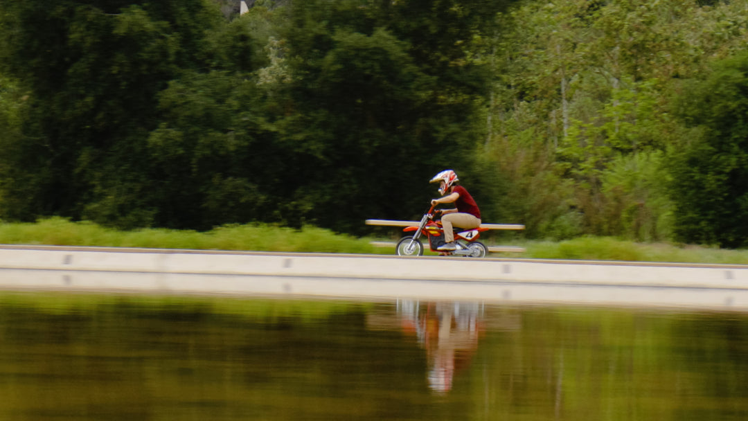 Razor Red Dirt Rocket High-Torque Electric Dirt Bike for Adult (Open Box)
