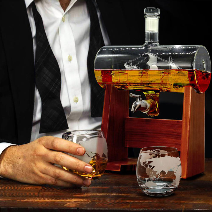 NutriChef Home Bar Glass Barrel Whiskey Alcohol Decanter Set w/ Glasses (Used) - VMInnovations