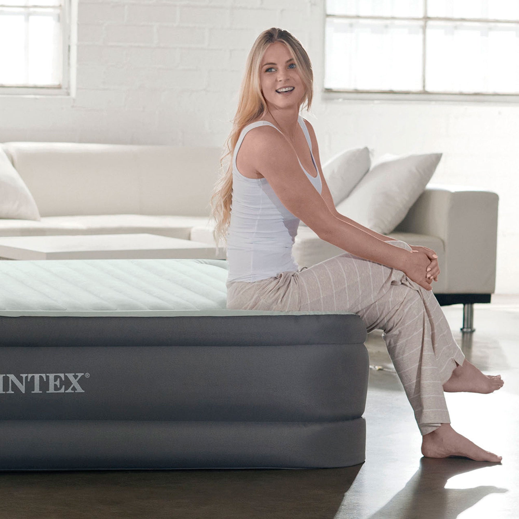 Intex PremAire I Fiber-Tech Air Mattress Bed with Built-In Pump, Twin (Used) - VMInnovations