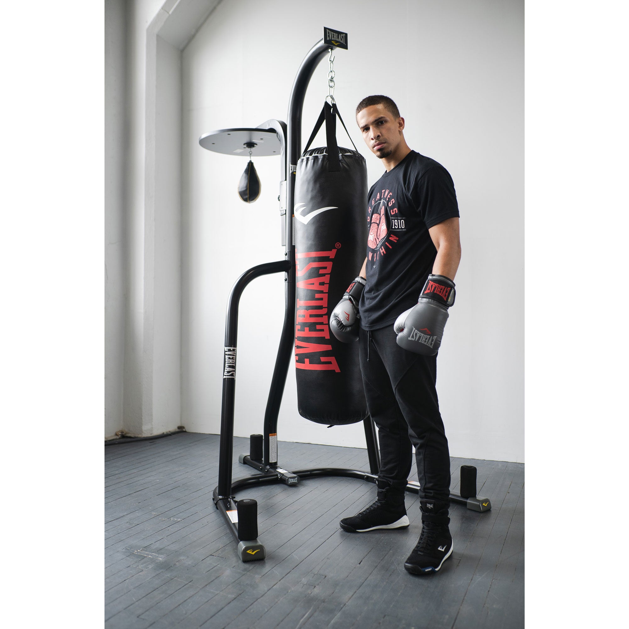 Everlast Dual Station Bag Stand & NevaTear 60 Lb Hanging Punching Bag, Platinum