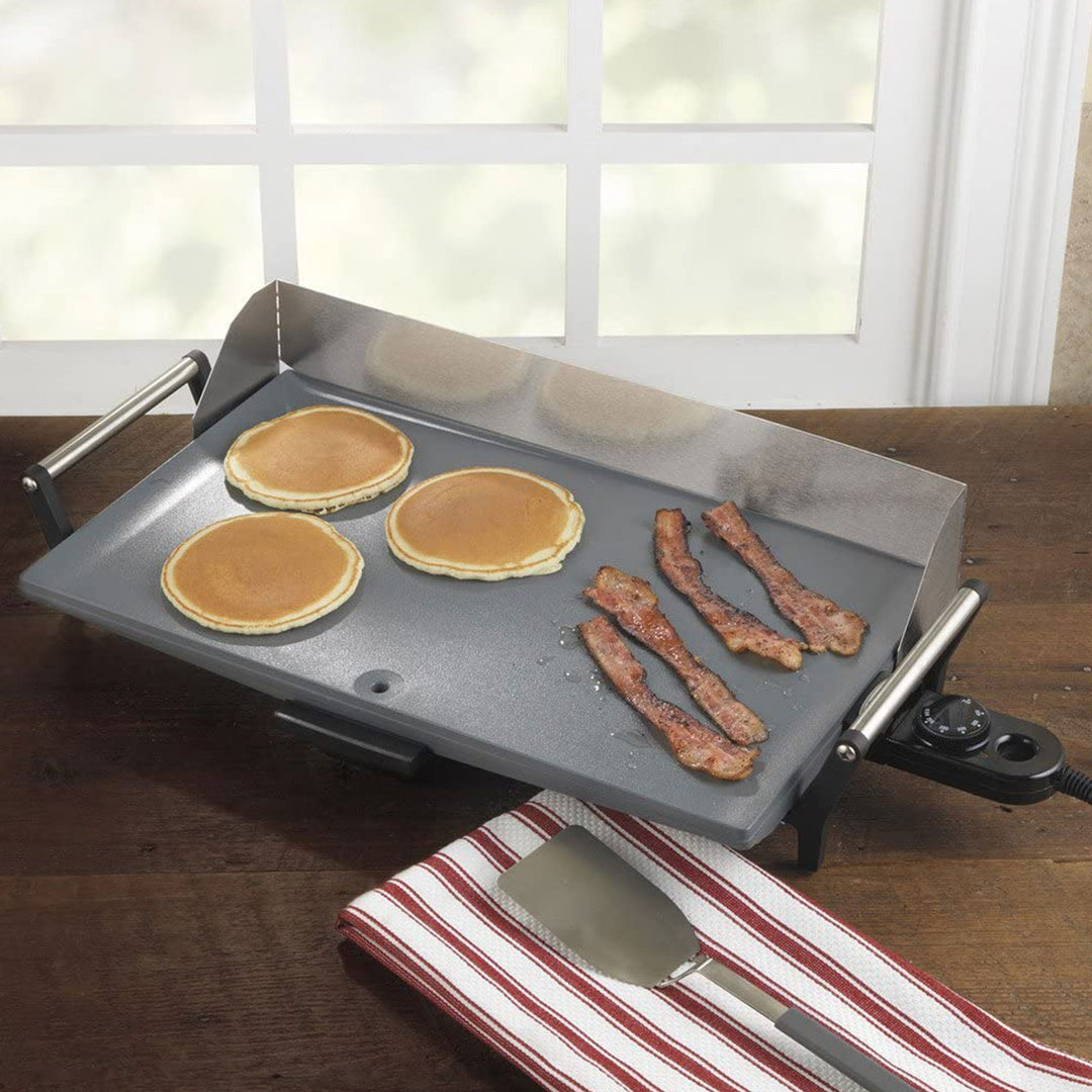 BroilKing PCG-10 Nonstick 21 x 12 Inch Countertop Griddle, Gray (Used)