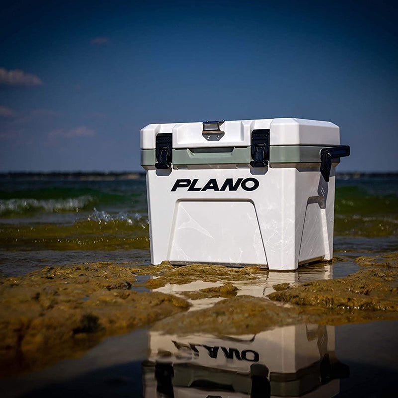Plano Frost 21 Quart Cooler w/ Built In Bottle Opener and Dry Basket (Used)