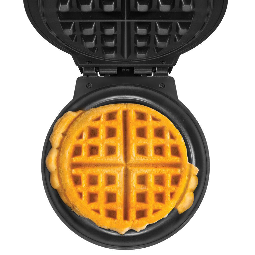 Chefman Anti Overflow Nonstick 4 Slice Electric Belgian Waffle Iron Black (Used)