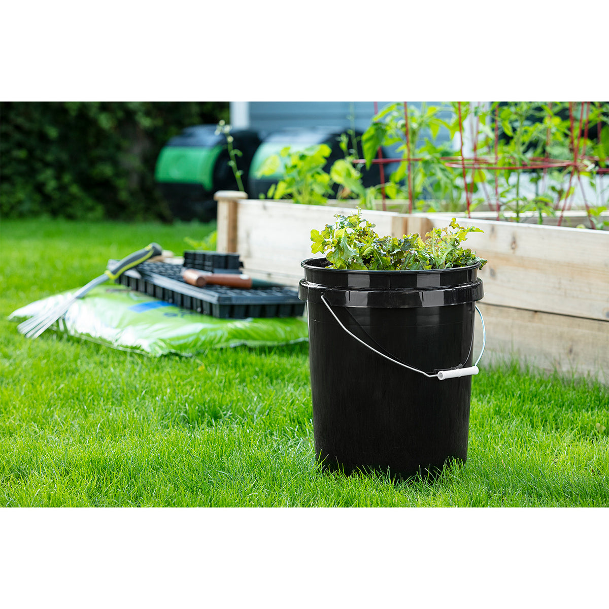 United Solutions 5 Gallon Utility Plastic Bucket with Handle, Black (5 Pack)