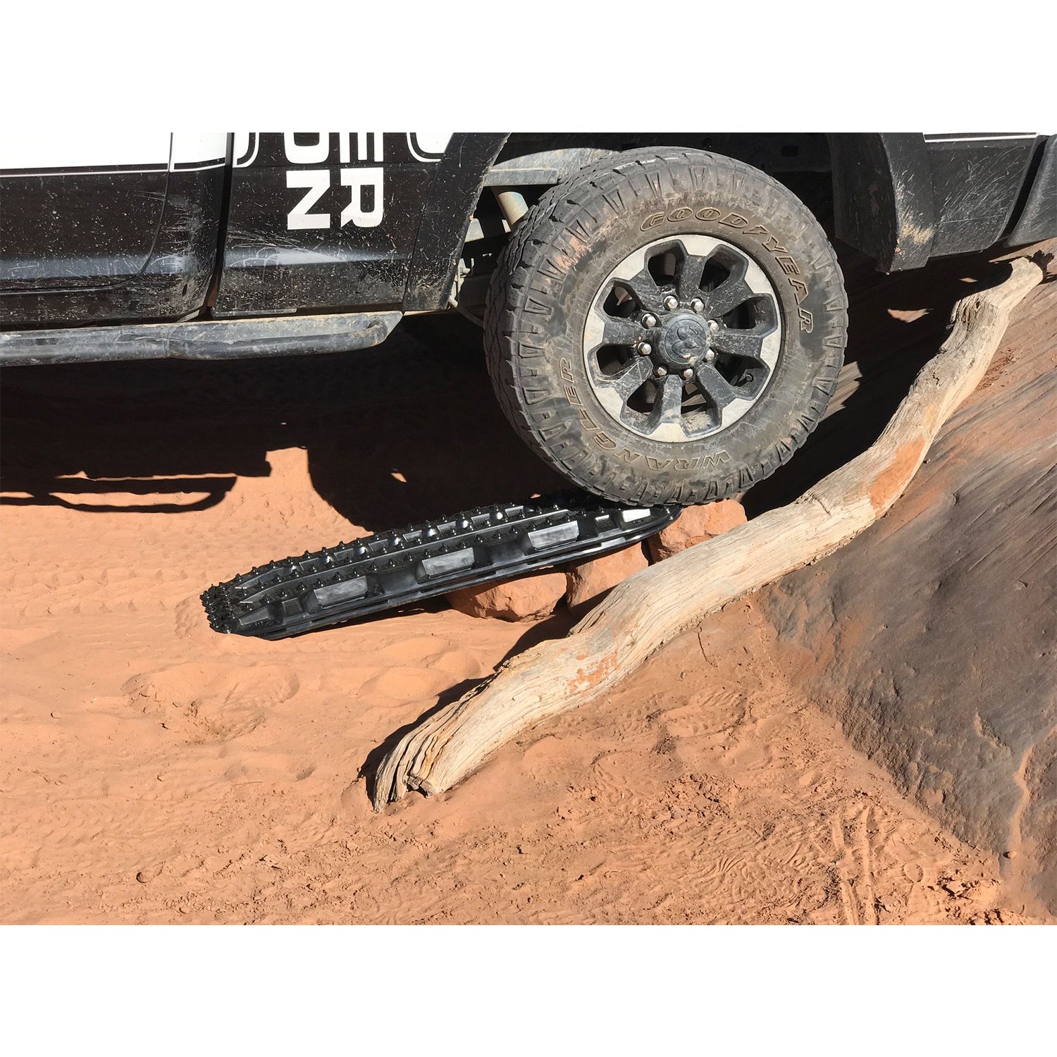 ActionTrax Nylon Traction Boards Overlanding Gear for Vehicle Rescue, Olive Drab