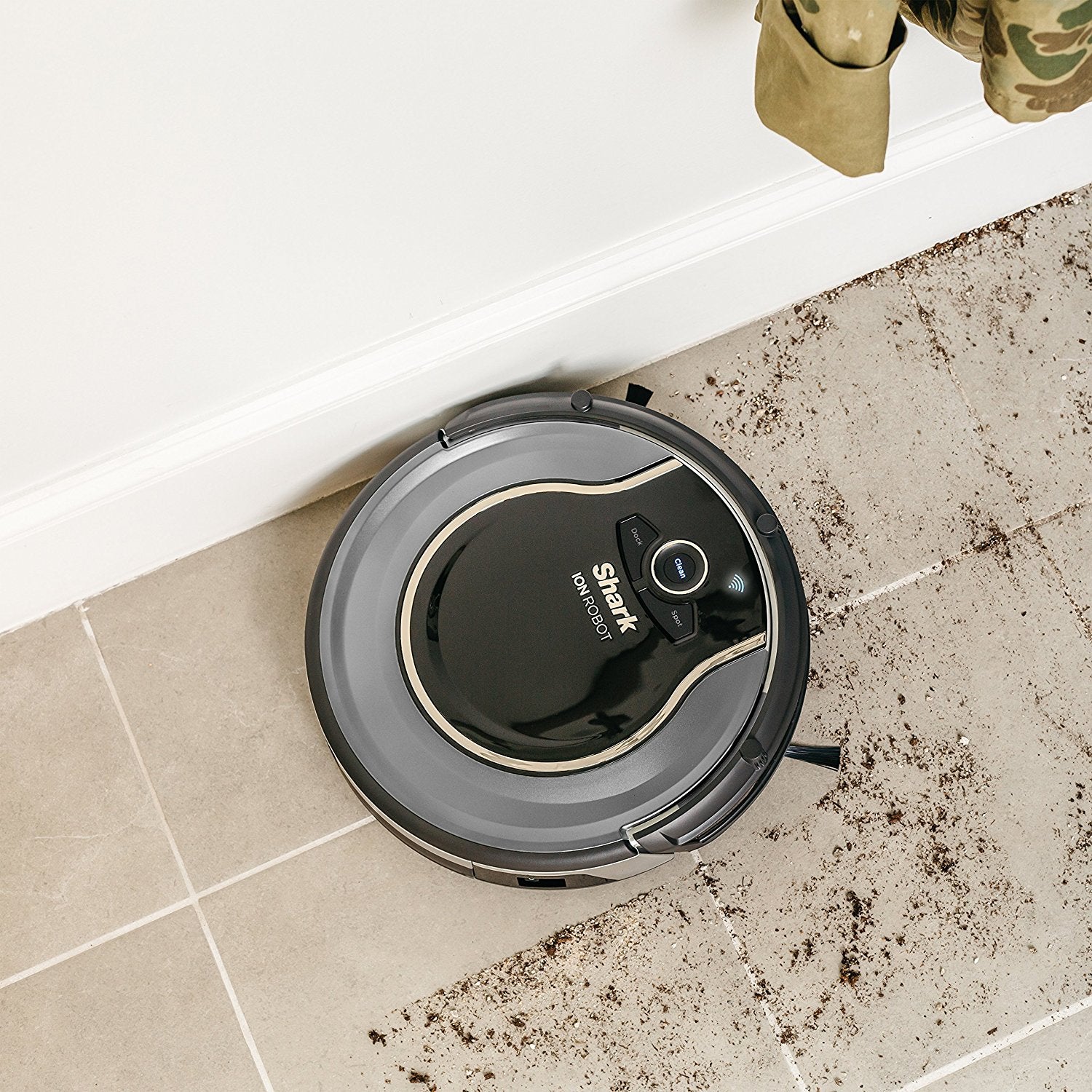 Shark 750 ION Robot Voice Control Vacuum (Certified Refurbished) (Used)
