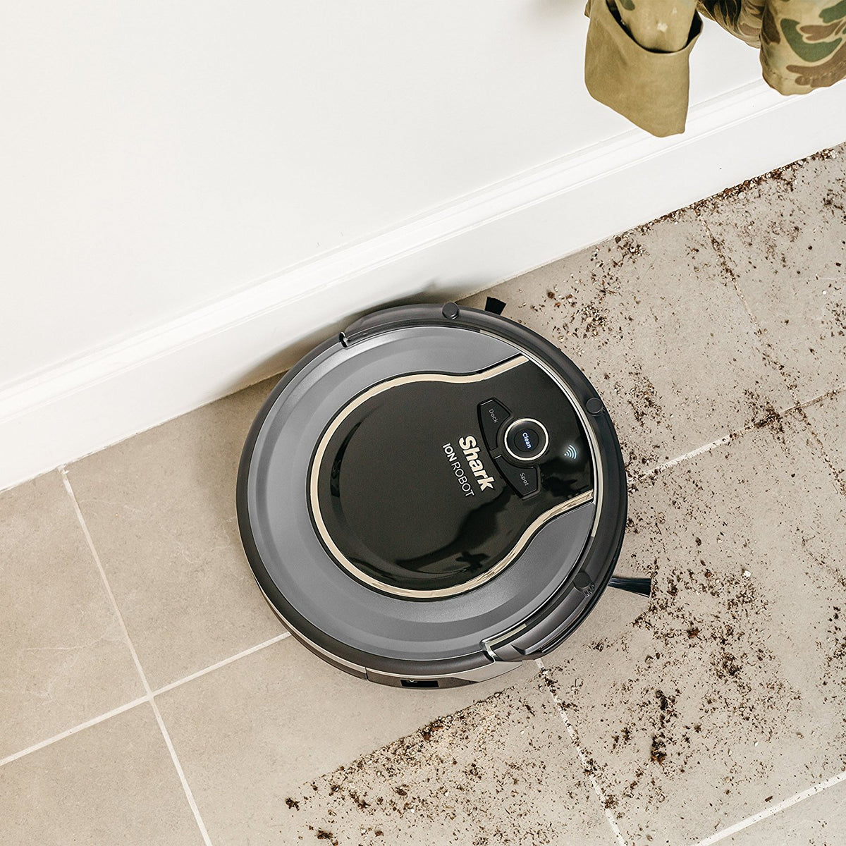 Shark 750 ION Robot Voice Control Vacuum (Certified Refurbished) (Open Box)