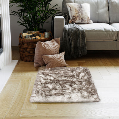 Super Area Rugs Super Soft and Warm Faux Fur 4 x 6 Foot Decorative Shag Area Rug