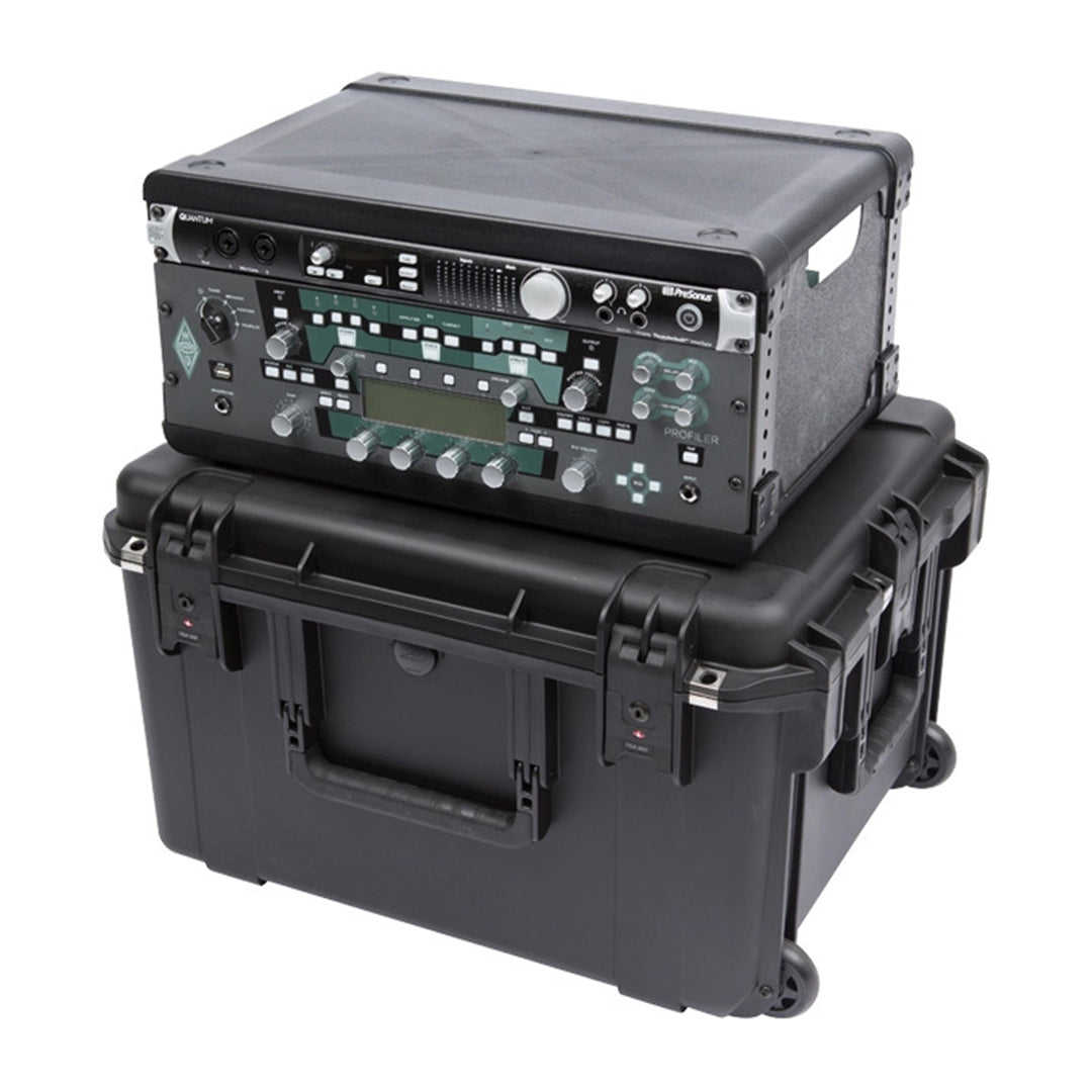 SKB 4U iSeries 13" Injection Molded Fly Rack with Built-In Wheels and Handle