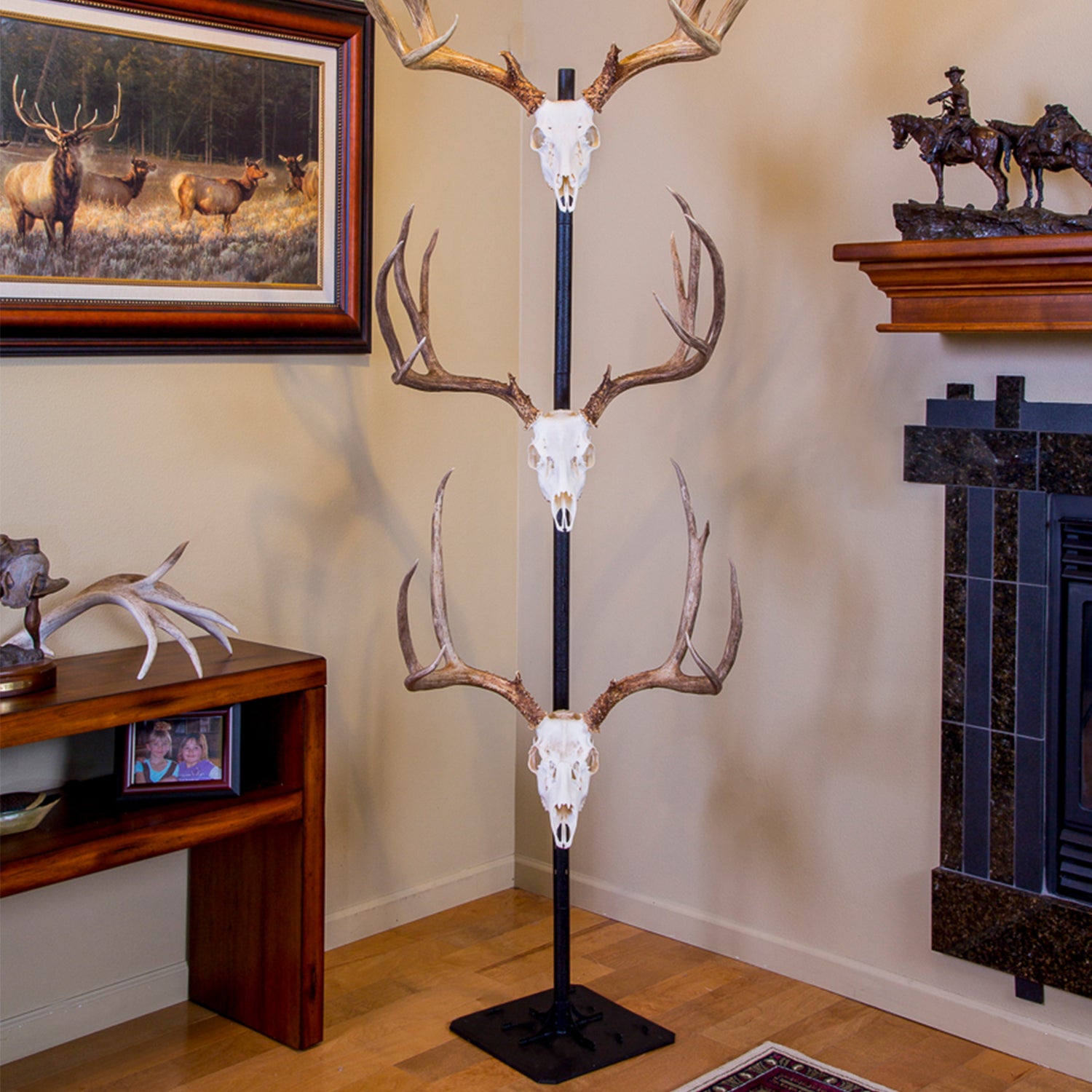 Skull Hooker Freestanding Deer Turkey Alligator Head Display Trophy Tree, Black - VMInnovations