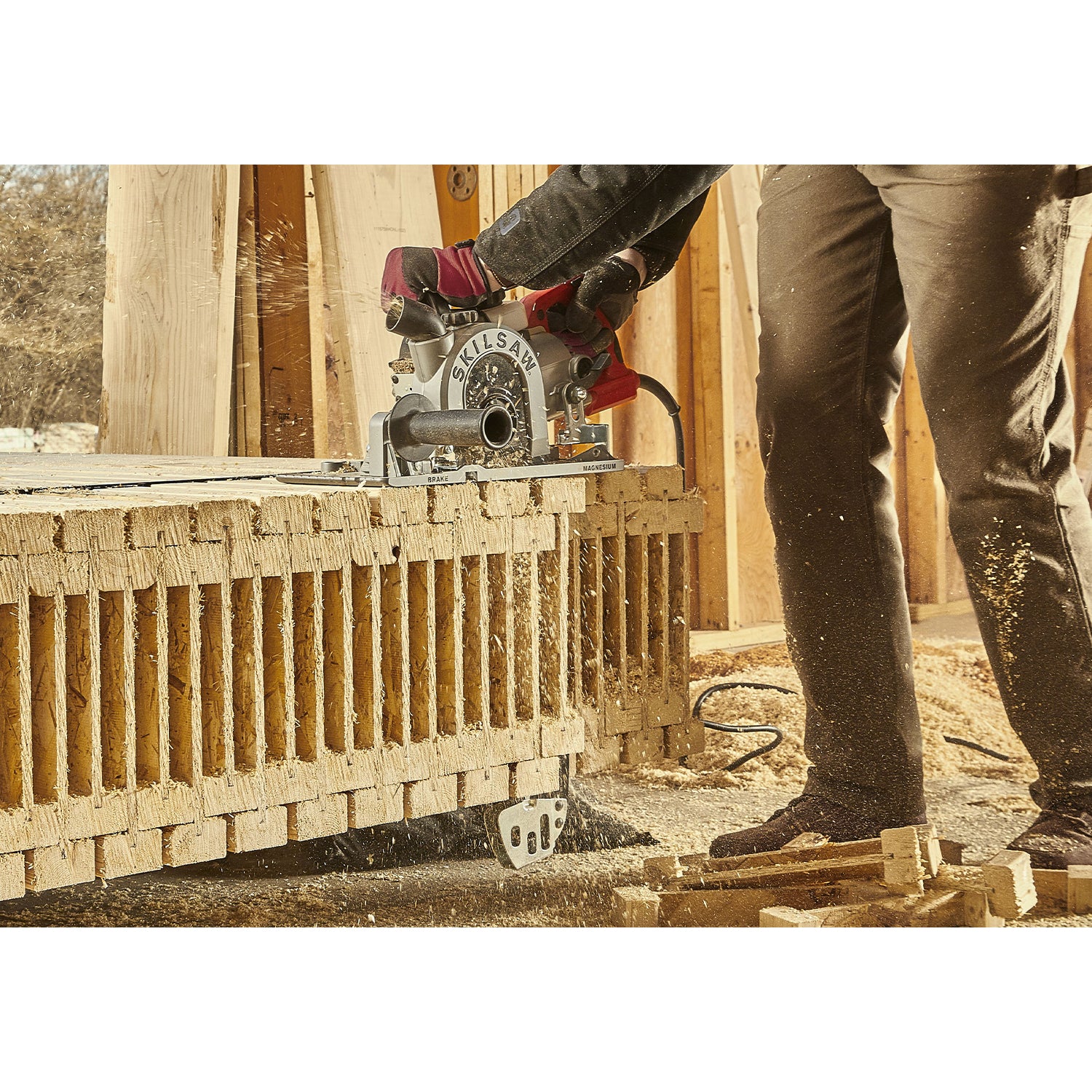 SKILSAW 16 Inch Heavy Duty Worm Drive SAWSQUATCH Carpentry Chainsaw (Open Box)