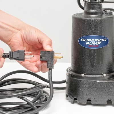 Superior Pump 1/2 HP Float Switch Cast Iron Submersible Sump Pump (Open Box)