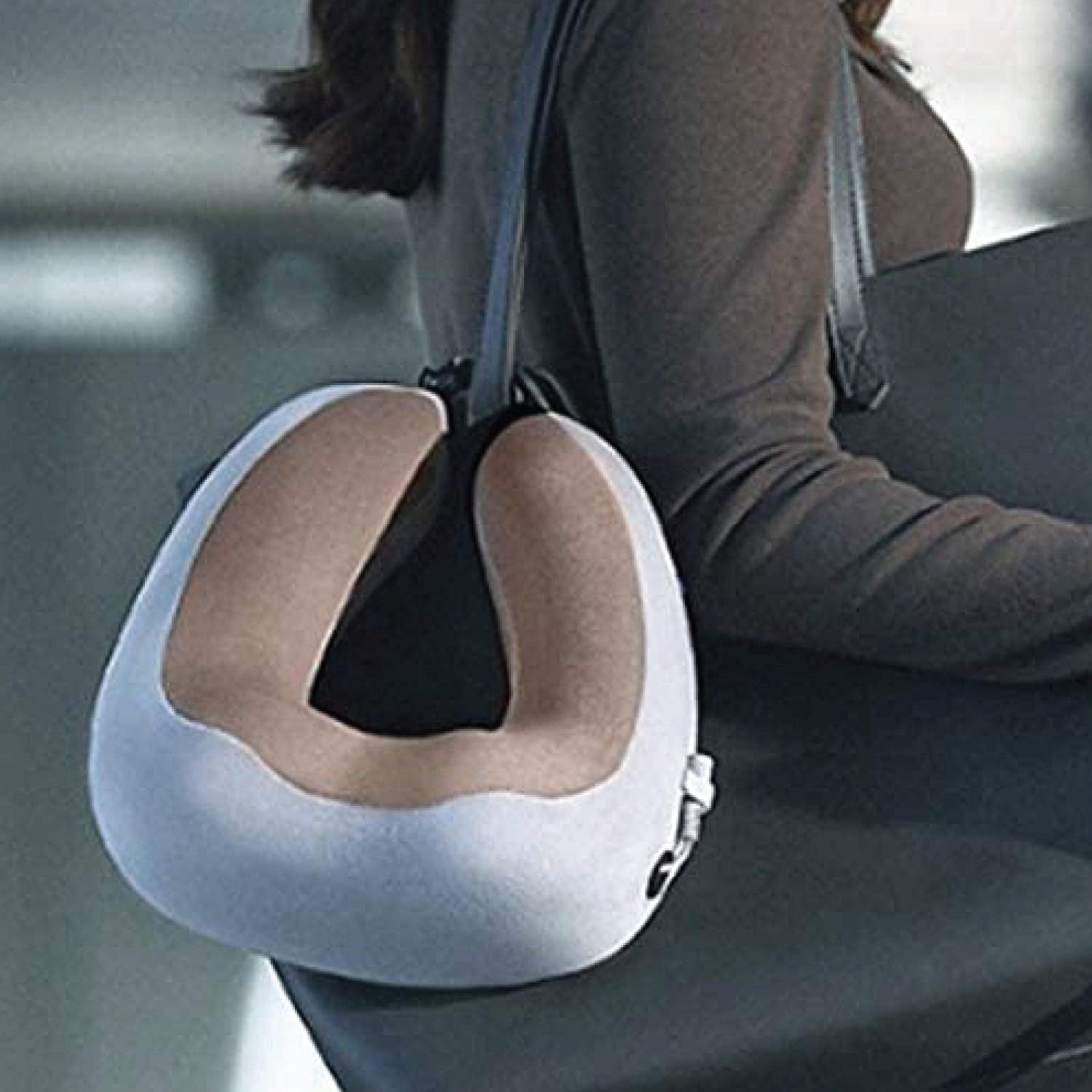 TRAKK Deep Tissue Electric U Shape Memory Foam Neck Massage Travel Pillow (Used) - VMInnovations