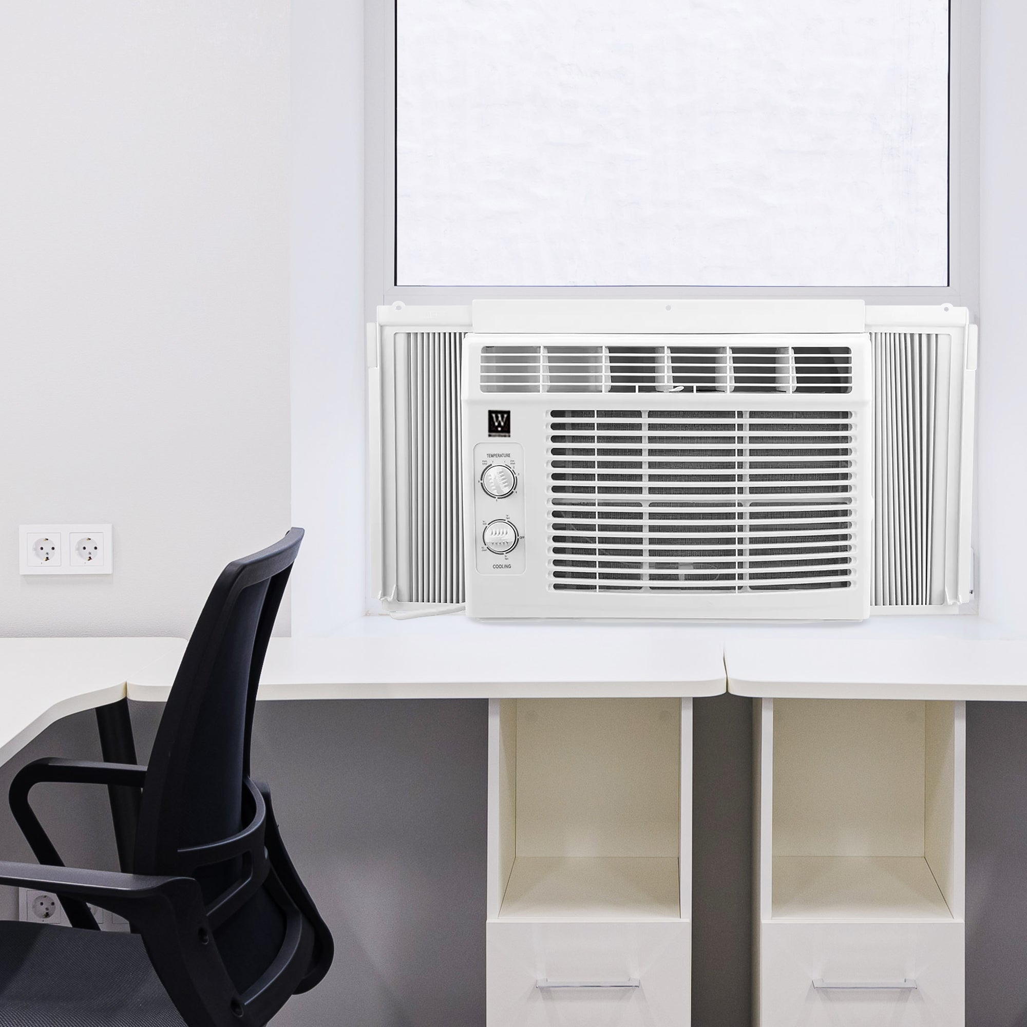 HomePointe 5,000 BTU Window Air Conditioner with Rotary Thermostat (Damaged) - VMInnovations