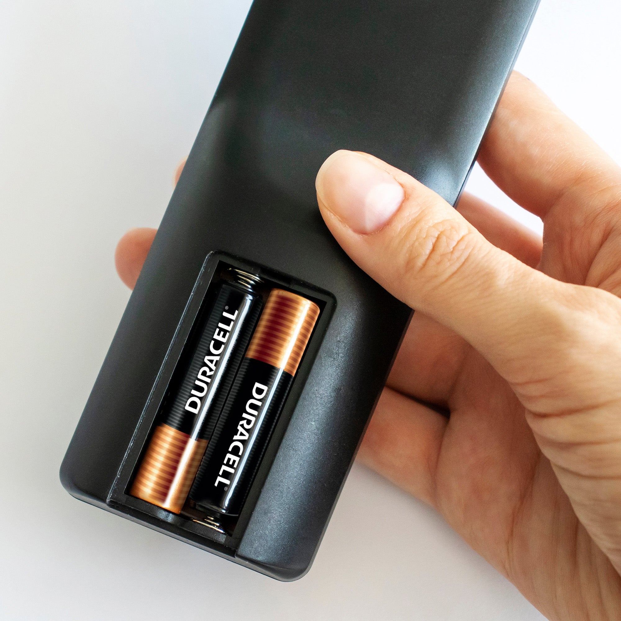 DURACELL Duralock AA 1.5 Volt Alkaline Battery Packs to Charge Items (100 Pack) - VMInnovations