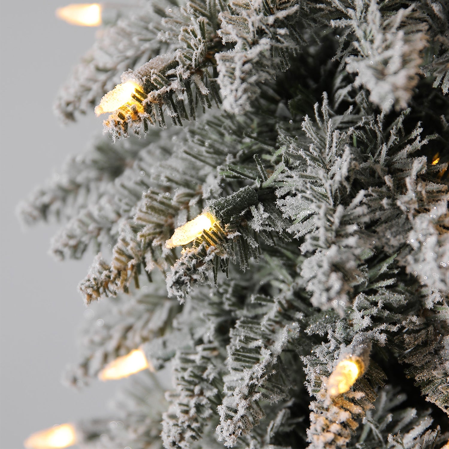 Home Heritage Albert 7' Flocked Pencil 200 LED Pre-Lit Artificial Christmas Tree